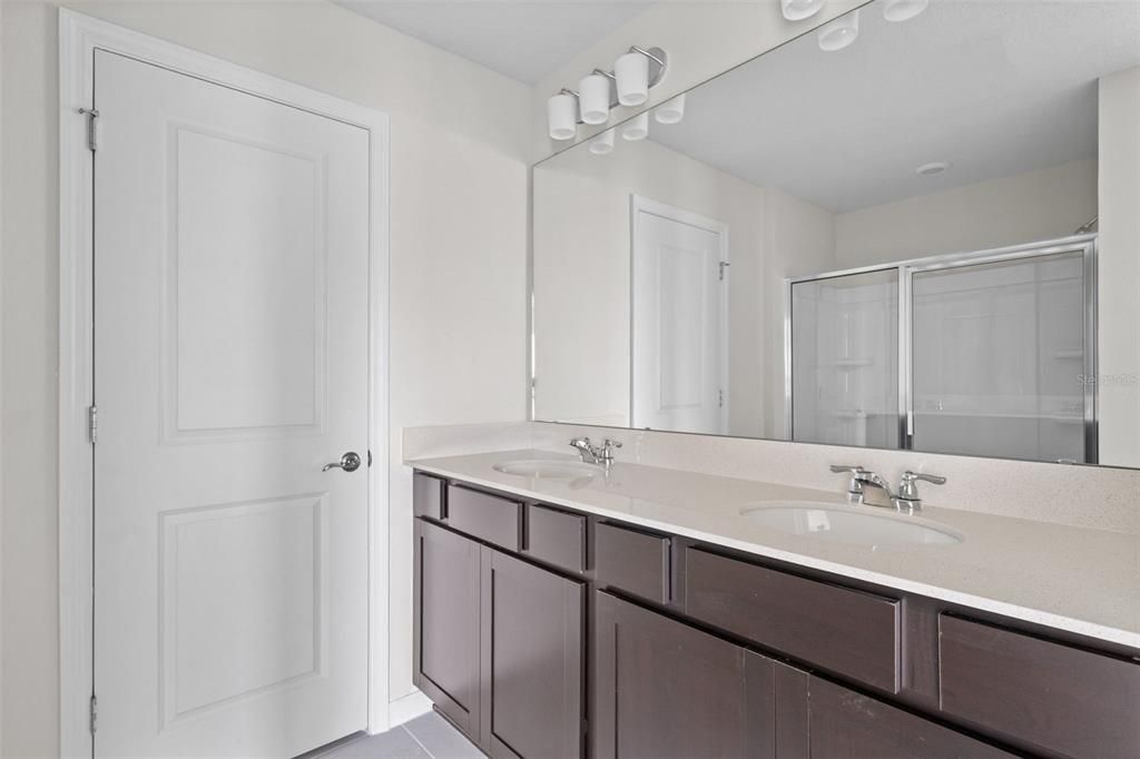 出租: $2,497 (4 贝兹, 3 浴室, 1847 平方英尺)