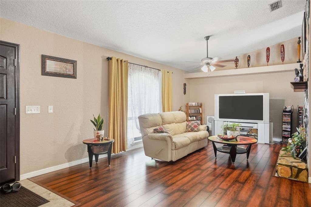 Active With Contract: $625,000 (5 beds, 3 baths, 3162 Square Feet)