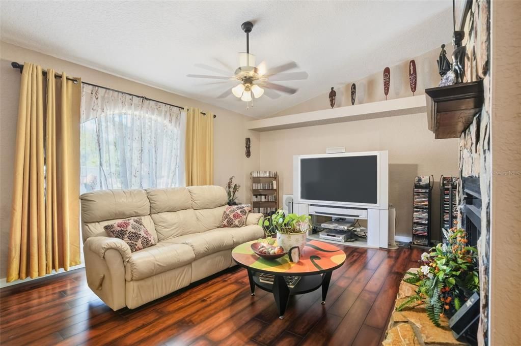 Active With Contract: $625,000 (5 beds, 3 baths, 3162 Square Feet)