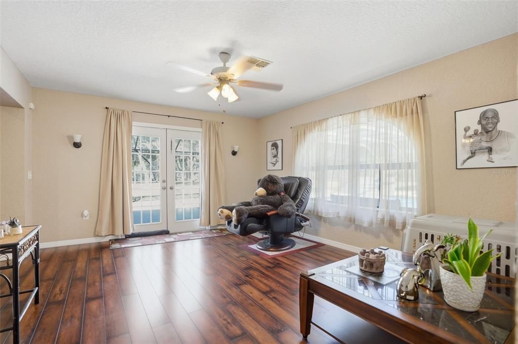 Active With Contract: $625,000 (5 beds, 3 baths, 3162 Square Feet)