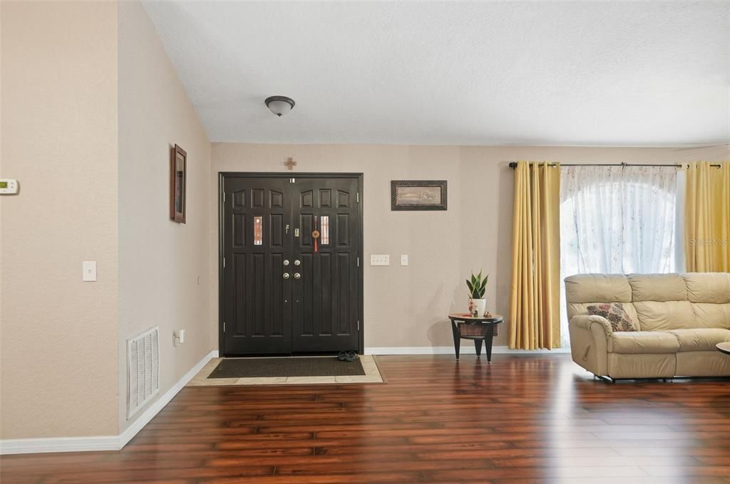 Active With Contract: $625,000 (5 beds, 3 baths, 3162 Square Feet)