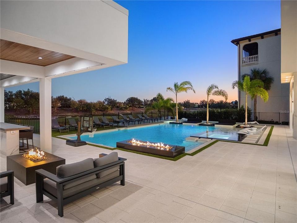 For Sale: $8,250,000 (11 beds, 11 baths, 10436 Square Feet)