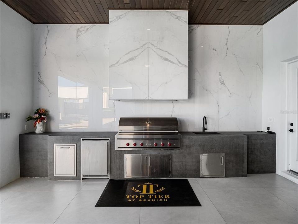 For Sale: $8,250,000 (11 beds, 11 baths, 10436 Square Feet)