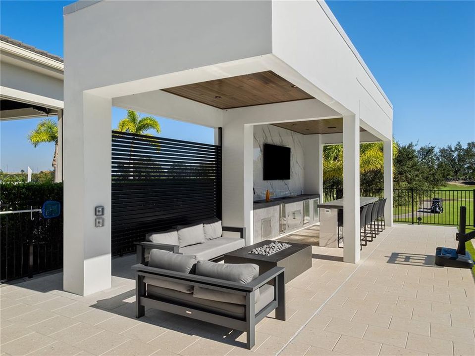 For Sale: $8,250,000 (11 beds, 11 baths, 10436 Square Feet)