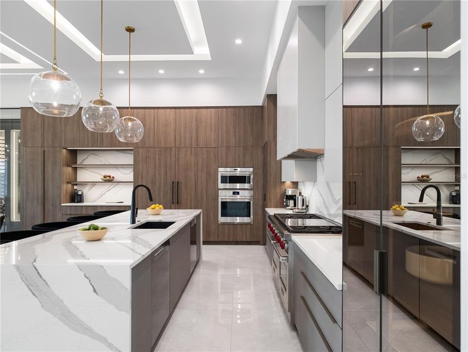 For Sale: $8,250,000 (11 beds, 11 baths, 10436 Square Feet)