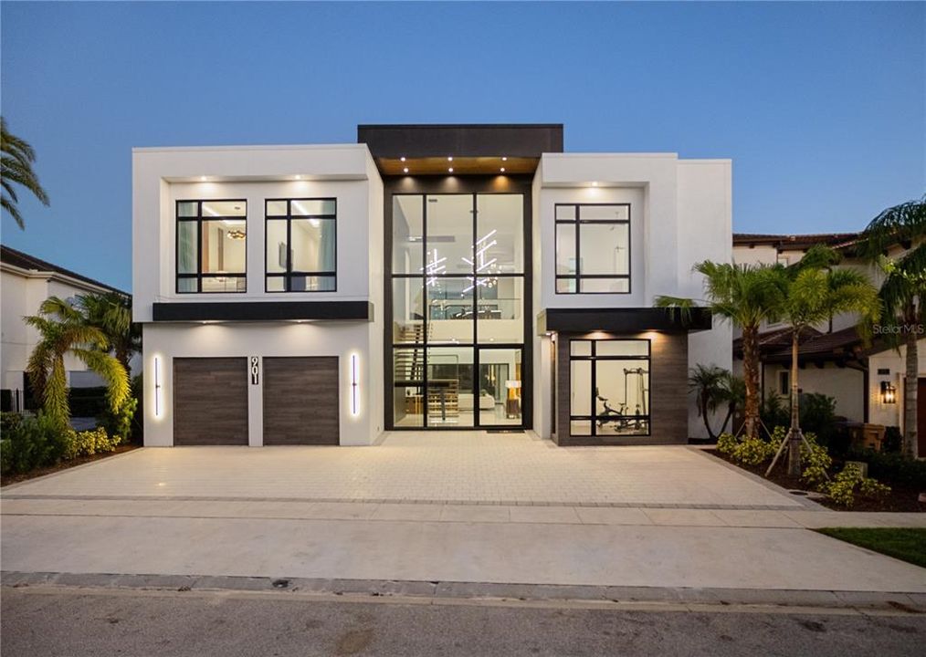 For Sale: $8,250,000 (11 beds, 11 baths, 10436 Square Feet)