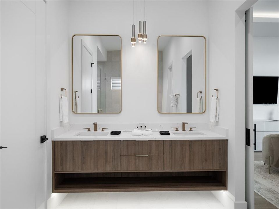 For Sale: $8,250,000 (11 beds, 11 baths, 10436 Square Feet)