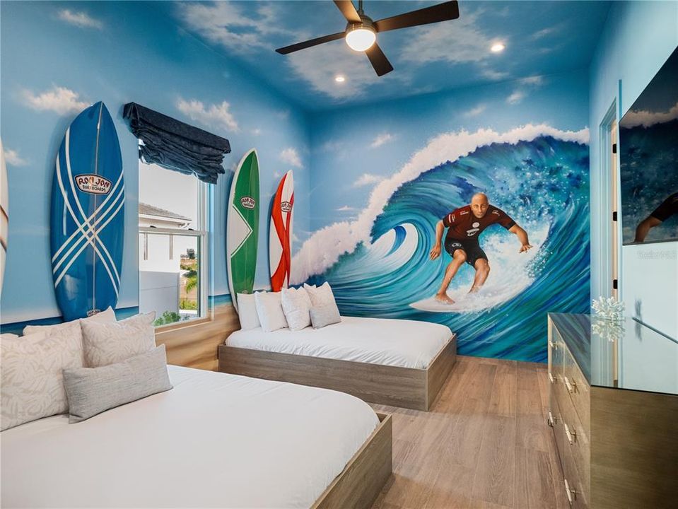 For Sale: $8,250,000 (11 beds, 11 baths, 10436 Square Feet)