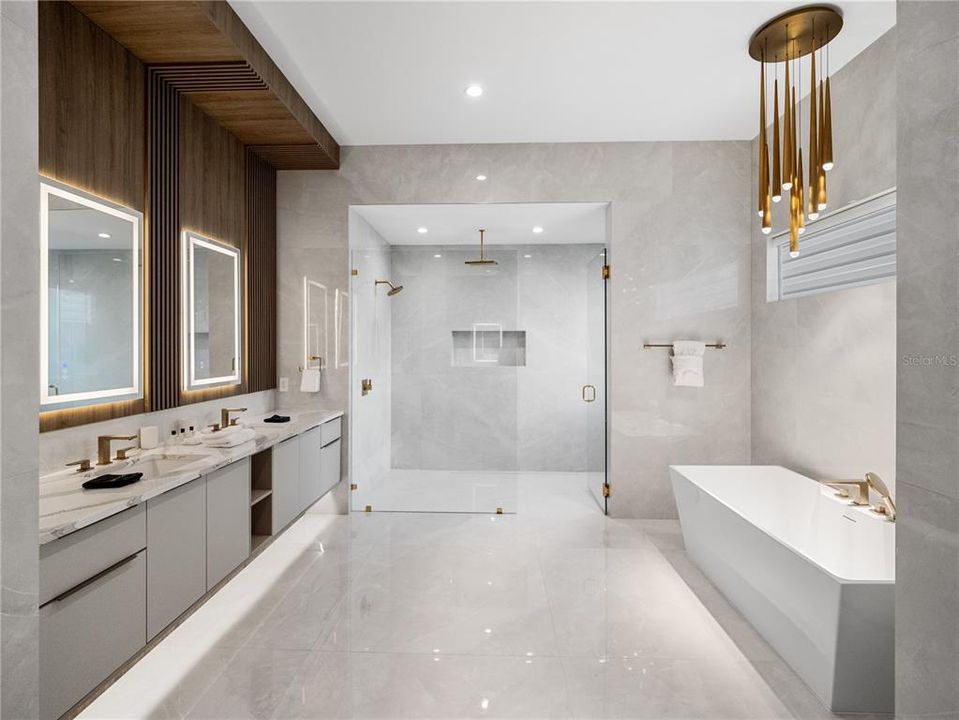 For Sale: $8,250,000 (11 beds, 11 baths, 10436 Square Feet)