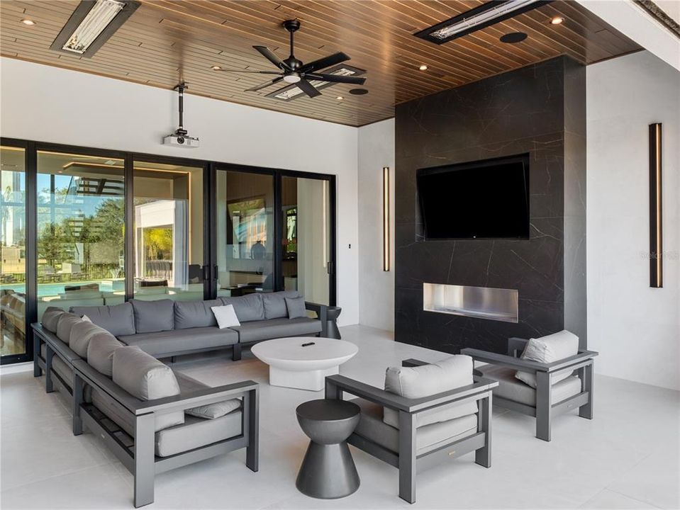 For Sale: $8,250,000 (11 beds, 11 baths, 10436 Square Feet)