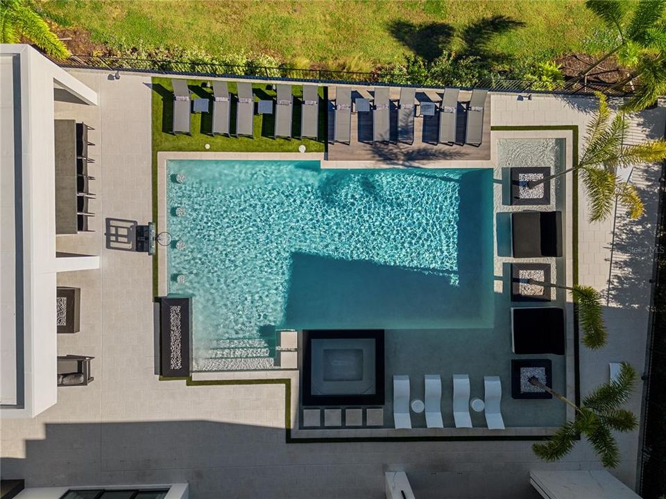 For Sale: $8,250,000 (11 beds, 11 baths, 10436 Square Feet)