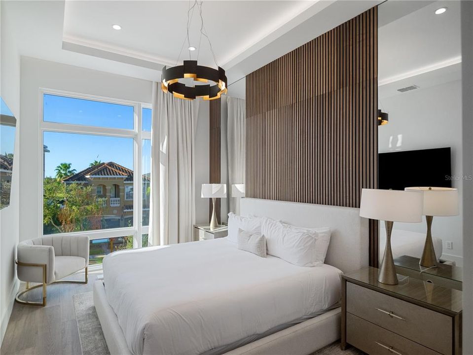 For Sale: $8,250,000 (11 beds, 11 baths, 10436 Square Feet)