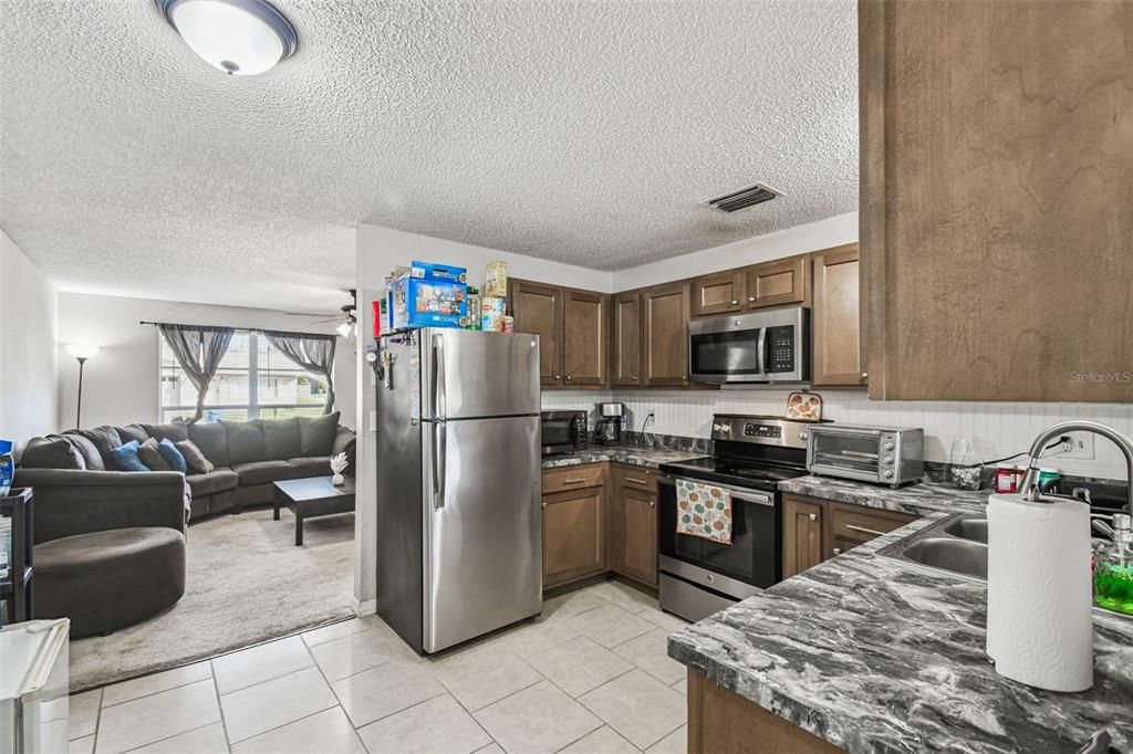 待售: $239,900 (3 贝兹, 1 浴室, 1022 平方英尺)