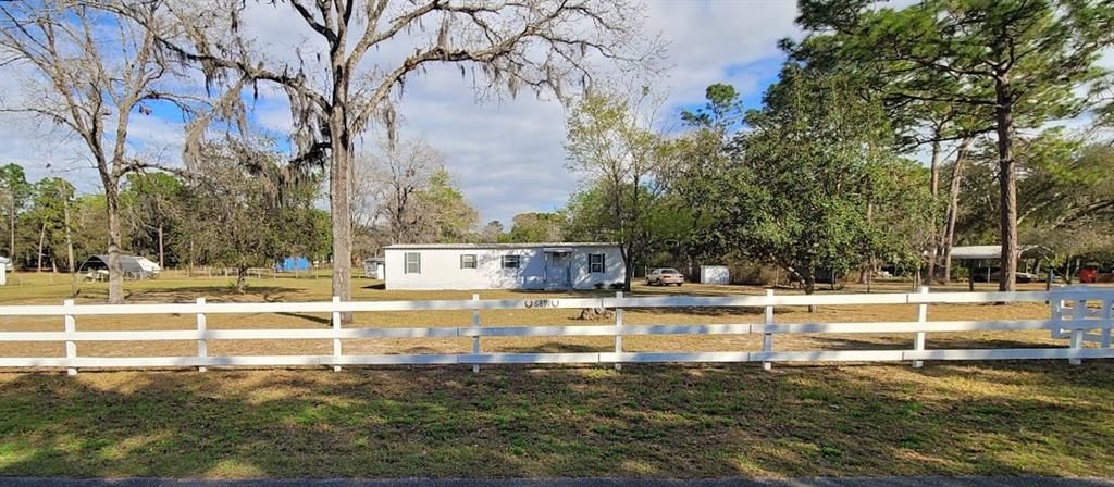 For Sale: $234,900 (3 beds, 2 baths, 1344 Square Feet)