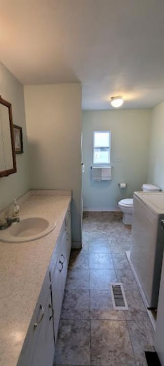 For Sale: $234,900 (3 beds, 2 baths, 1344 Square Feet)