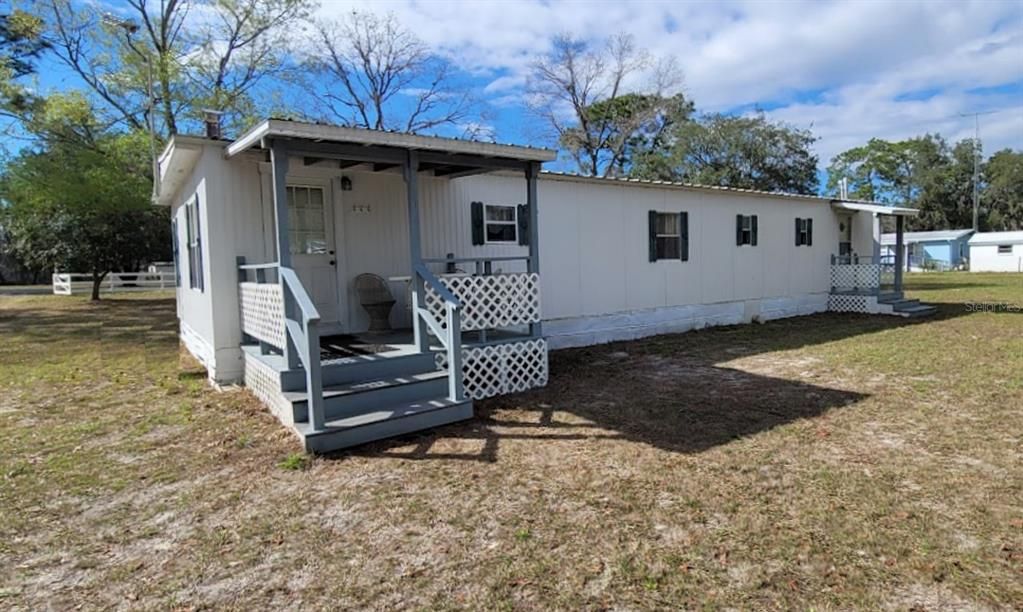 For Sale: $234,900 (3 beds, 2 baths, 1344 Square Feet)