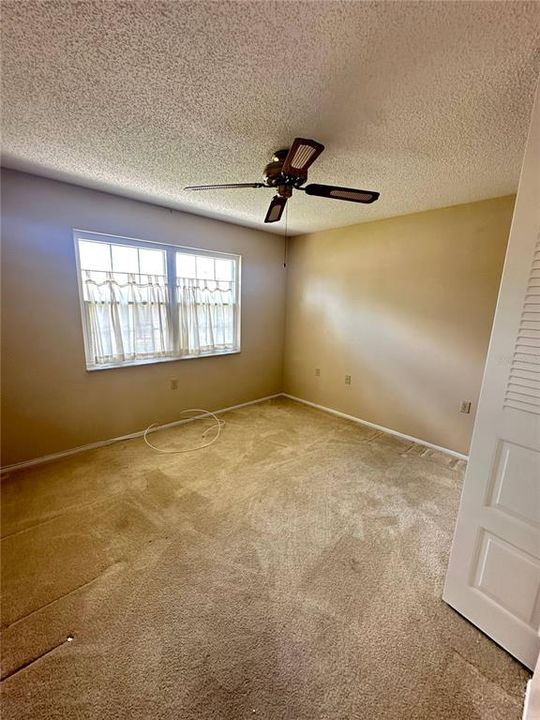 Activo con contrato: $94,900 (2 camas, 2 baños, 954 Pies cuadrados)