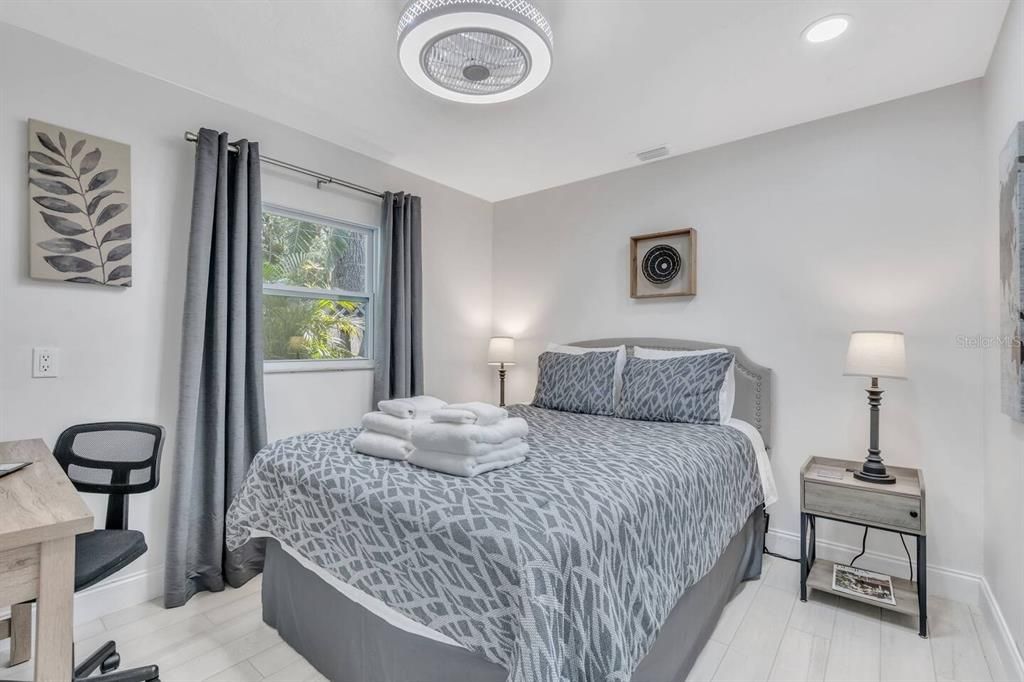 出租: $1,995 (1 贝兹, 1 浴室, 950 平方英尺)