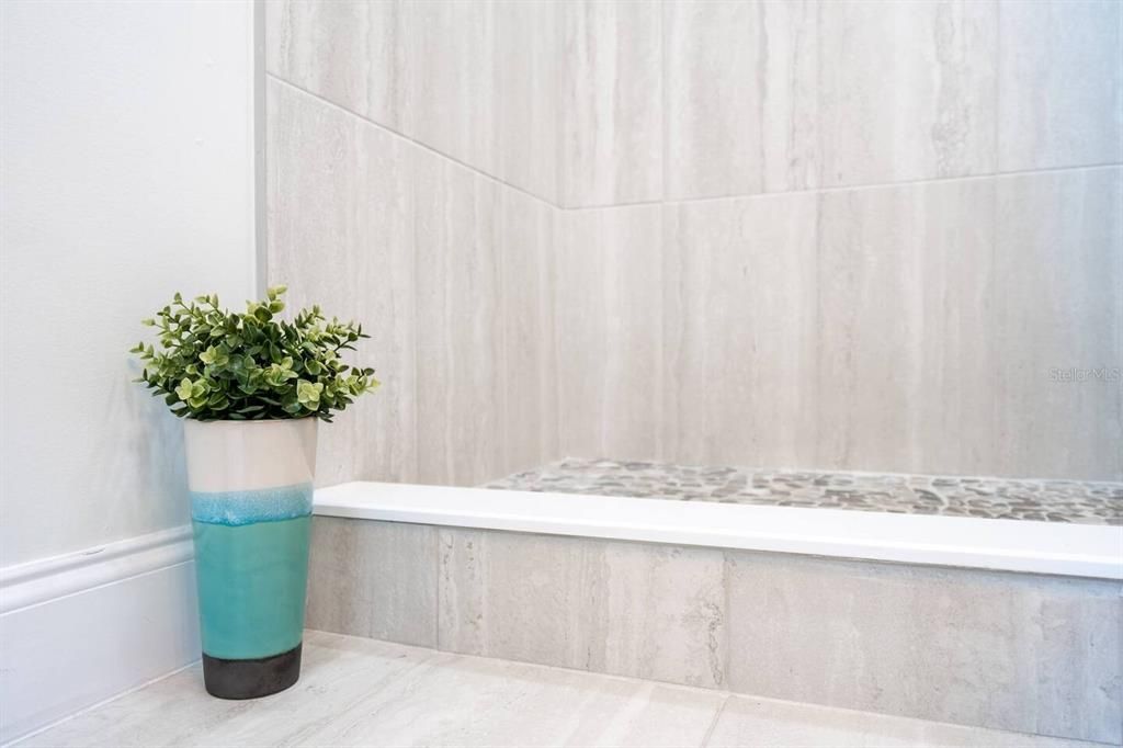 出租: $1,995 (1 贝兹, 1 浴室, 950 平方英尺)