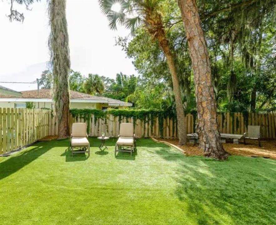 出租: $1,995 (1 贝兹, 1 浴室, 950 平方英尺)