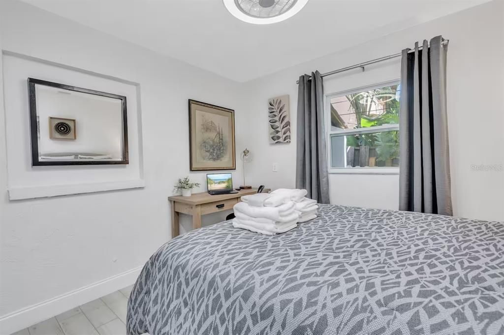 出租: $1,995 (1 贝兹, 1 浴室, 950 平方英尺)