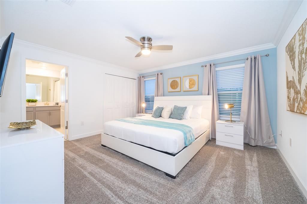 Active With Contract: $469,000 (4 beds, 3 baths, 1914 Square Feet)