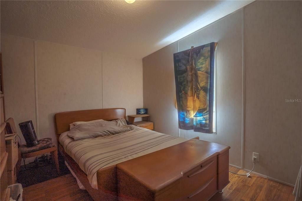 For Sale: $215,000 (3 beds, 2 baths, 1232 Square Feet)