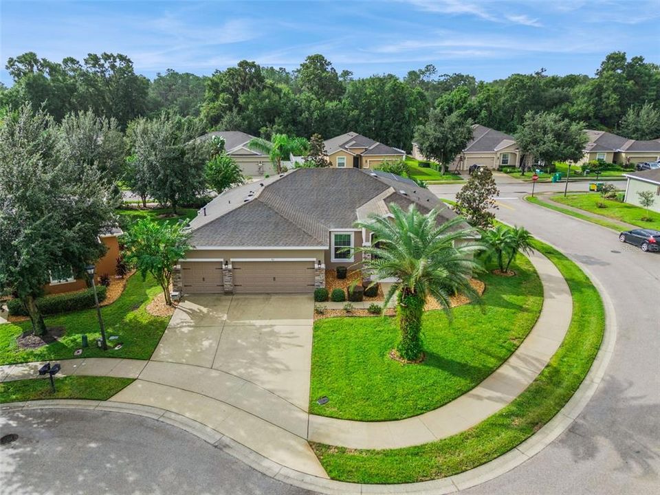 合同活跃: $515,000 (4 贝兹, 2 浴室, 2485 平方英尺)