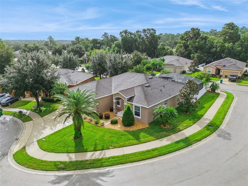 合同活跃: $515,000 (4 贝兹, 2 浴室, 2485 平方英尺)