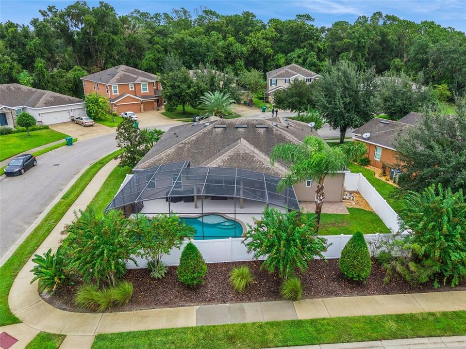 合同活跃: $515,000 (4 贝兹, 2 浴室, 2485 平方英尺)