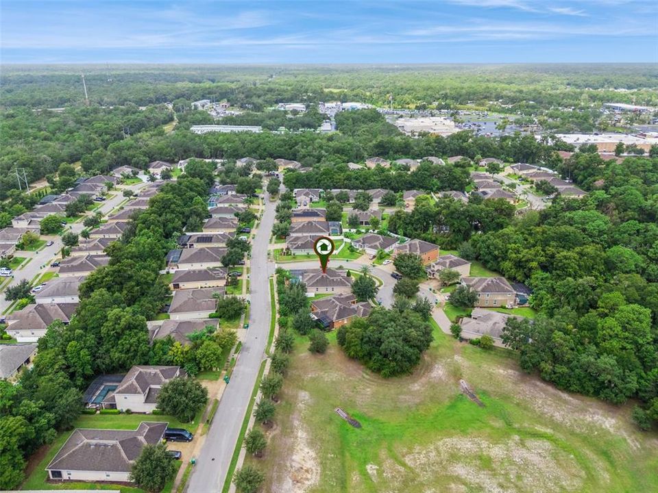 合同活跃: $515,000 (4 贝兹, 2 浴室, 2485 平方英尺)