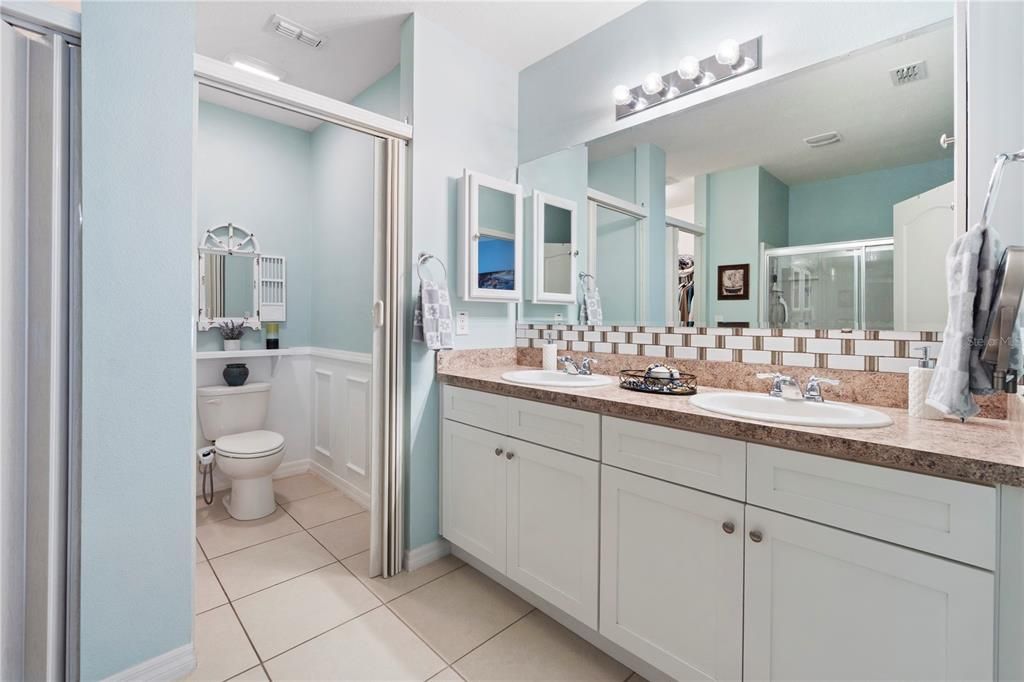 Под контрактом: $300,000 (3 спален, 2 ванн, 1576 Квадратных фут)