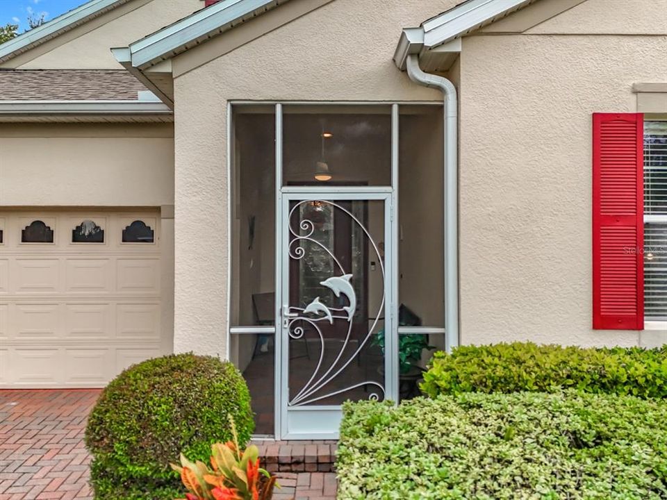 Под контрактом: $359,900 (3 спален, 2 ванн, 1946 Квадратных фут)