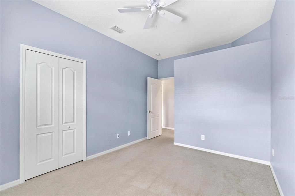 合同活跃: $2,600 (4 贝兹, 2 浴室, 1855 平方英尺)