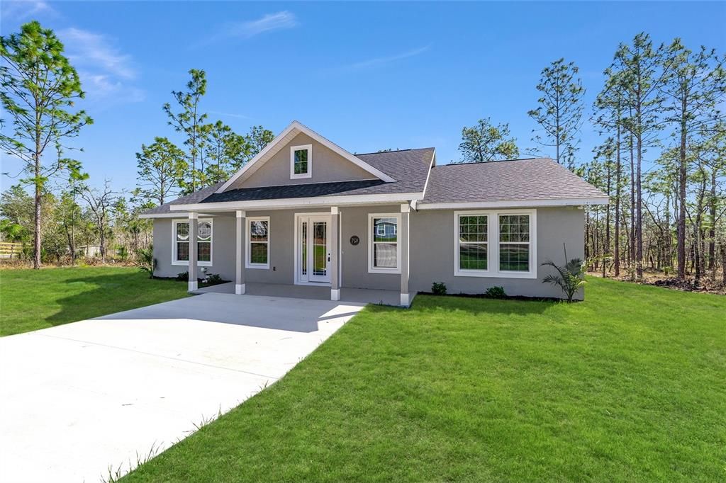 For Rent: $2,000 (3 beds, 2 baths, 1640 Square Feet)