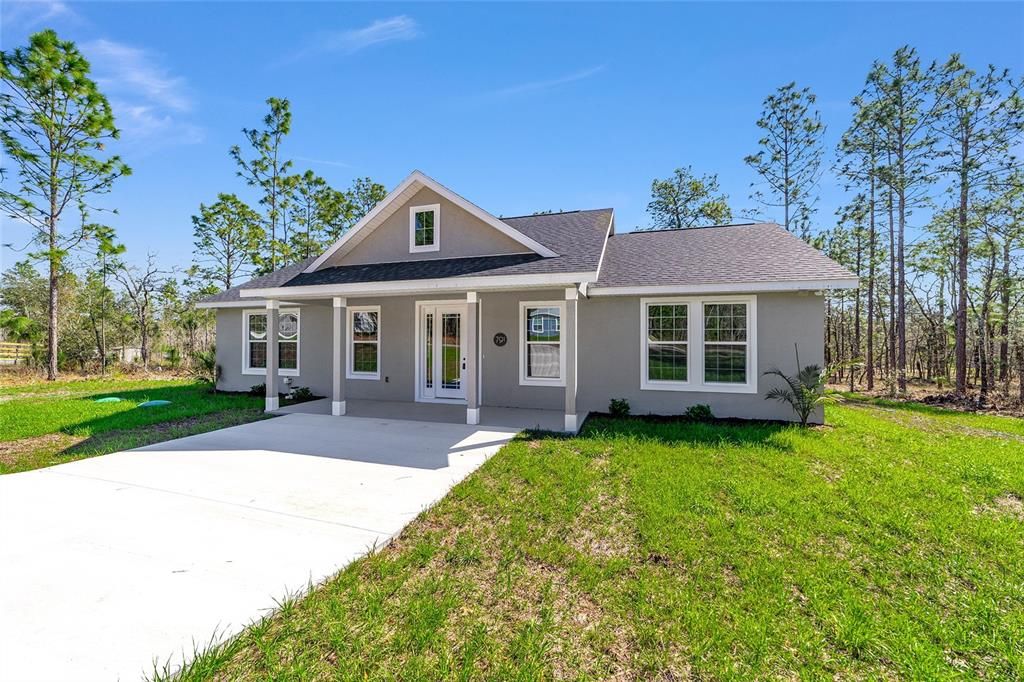 For Rent: $2,000 (3 beds, 2 baths, 1640 Square Feet)