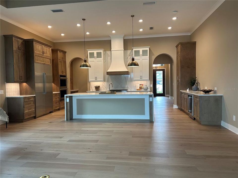 En Venta: $1,280,000 (3 camas, 4 baños, 2731 Pies cuadrados)