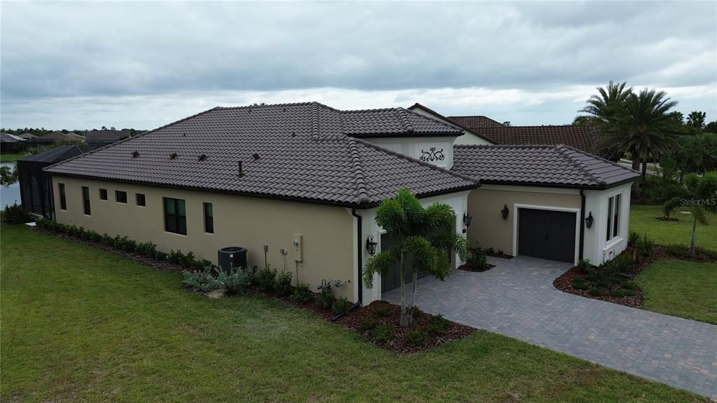 En Venta: $1,280,000 (3 camas, 4 baños, 2731 Pies cuadrados)