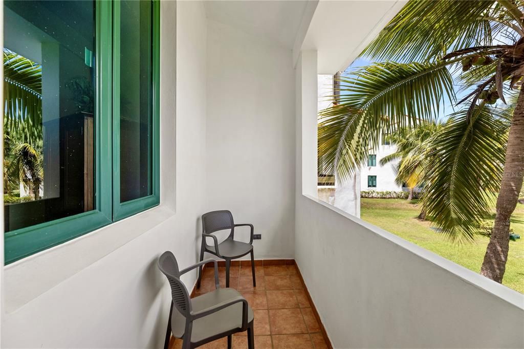 For Sale: $585,000 (2 beds, 2 baths, 1772 Square Feet)