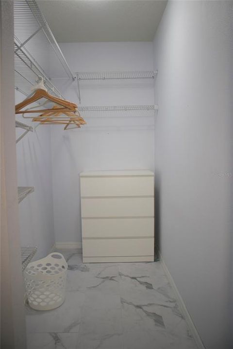 For Rent: $2,200 (3 beds, 2 baths, 1305 Square Feet)