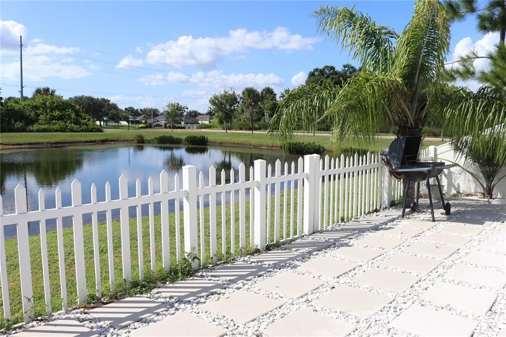 For Rent: $2,200 (3 beds, 2 baths, 1305 Square Feet)