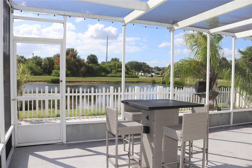 For Rent: $2,200 (3 beds, 2 baths, 1305 Square Feet)