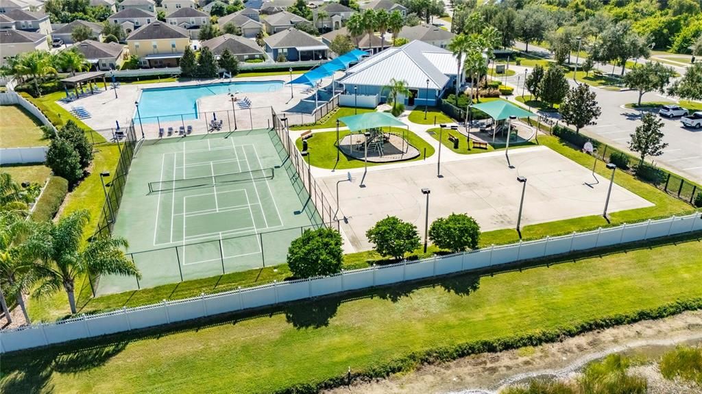 出租: $2,000 (3 贝兹, 2 浴室, 1305 平方英尺)