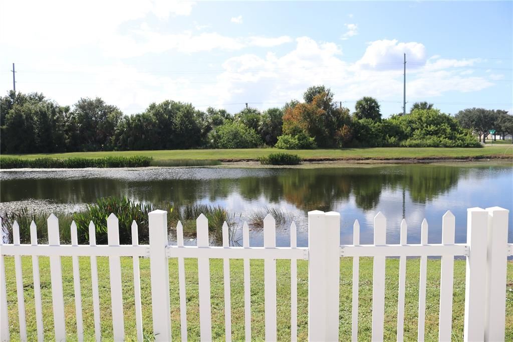 For Rent: $2,200 (3 beds, 2 baths, 1305 Square Feet)