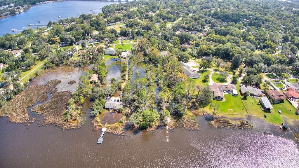 En Venta: $139,900 (1.64 acres)