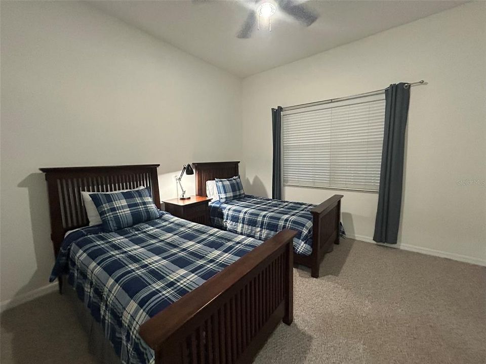 For Sale: $499,000 (3 beds, 3 baths, 1439 Square Feet)