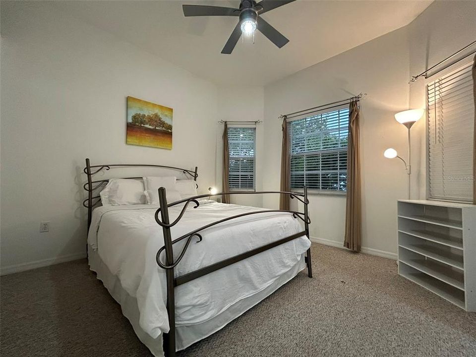 For Sale: $499,000 (3 beds, 3 baths, 1439 Square Feet)