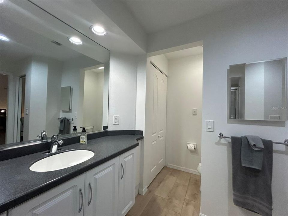 For Sale: $499,000 (3 beds, 3 baths, 1439 Square Feet)