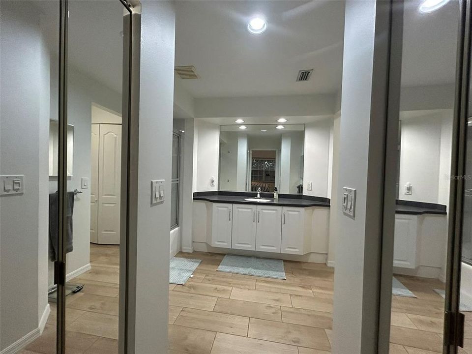 For Sale: $499,000 (3 beds, 3 baths, 1439 Square Feet)