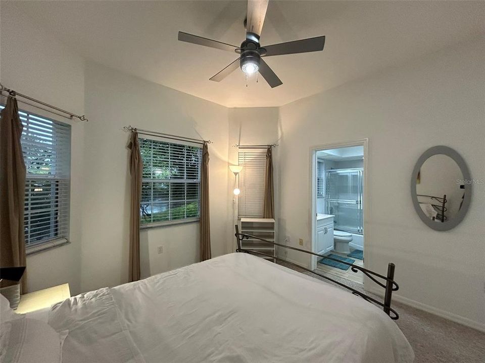 For Sale: $499,000 (3 beds, 3 baths, 1439 Square Feet)